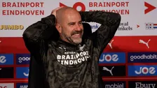 Bosz krijgt het plots warm op persco van PSV: 'Dit moeten we even knippen'