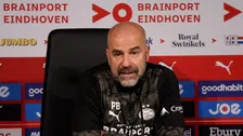 Bosz leeft mee bij PSV: 'Verschrikkelijk voor hem. Hoeveel pech kan je hebben?'