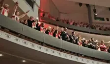 Geniaal: Stuttgart-fans zorgen voor spektakel in concertzaal met orkest