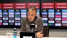Thumbnail for article: Van Persie weet meer over nieuwe Feyenoord-TD: 'Ik heb wel een idee, maar...'
