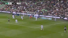 Thumbnail for article: Eeuwig zonde: Linssen ziet absolute wereldgoal afgekeurd worden wegens buitenspel