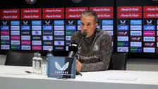 Van Persie stuurt twee Feyenoord-spelers alvast op vakantie: 'Dat vroegen ze'