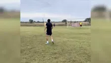 Ajax-aanvaller houdt zich fit op vakantie en deelt video van knal in de kruising 