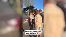 Berghuis laat zichzelf van zijn beste kant zien en geeft cadeau aan drie Ajax-fans