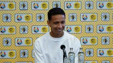 Thumbnail for article: Mauro Júnior verrast door vraag voor Johan Cruijff Schaal: 'Dat is een lastige'