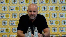Thumbnail for article: Bosz heeft heldere PSV-boodschap: 'Weet zeker dat het niet bij één speler blijft'