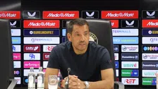 Thumbnail for article: Van Bronckhorst reageert op transfergeruchten: 'Deal kan nog aanstaande zijn'