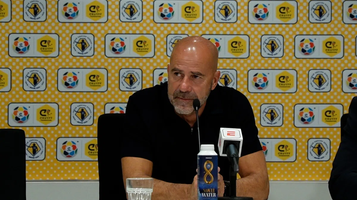 Bosz complimenteus: 'Hij verdiende een basisplaats en deed het prima'