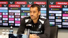 Van Bronckhorst reageert op kritiek rond Steijn: 'Mensen vinden dat niet positief'