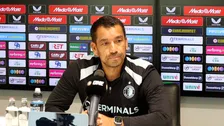 Van Bronckhorst deelt positieve update bij Feyenoord: tweetal op de weg terug