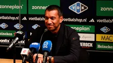 Van Bronckhorst over mooi onderonsje met Slot: 'Heb wel meer prijzen...'