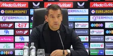 Van Bronckhorst ziet uitblinkende Spanjaarden: 'Hoe die zich manifesteren'