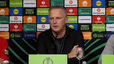 Van den Brom verbaasd over opmerkelijk FC Twente-moment: 'Niet vaak meegemaakt'