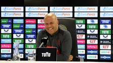 Thumbnail for article: Voorproefje bij Feyenoord voor Slot, die vastloopt: 'Nou kom ik er even niet uit'