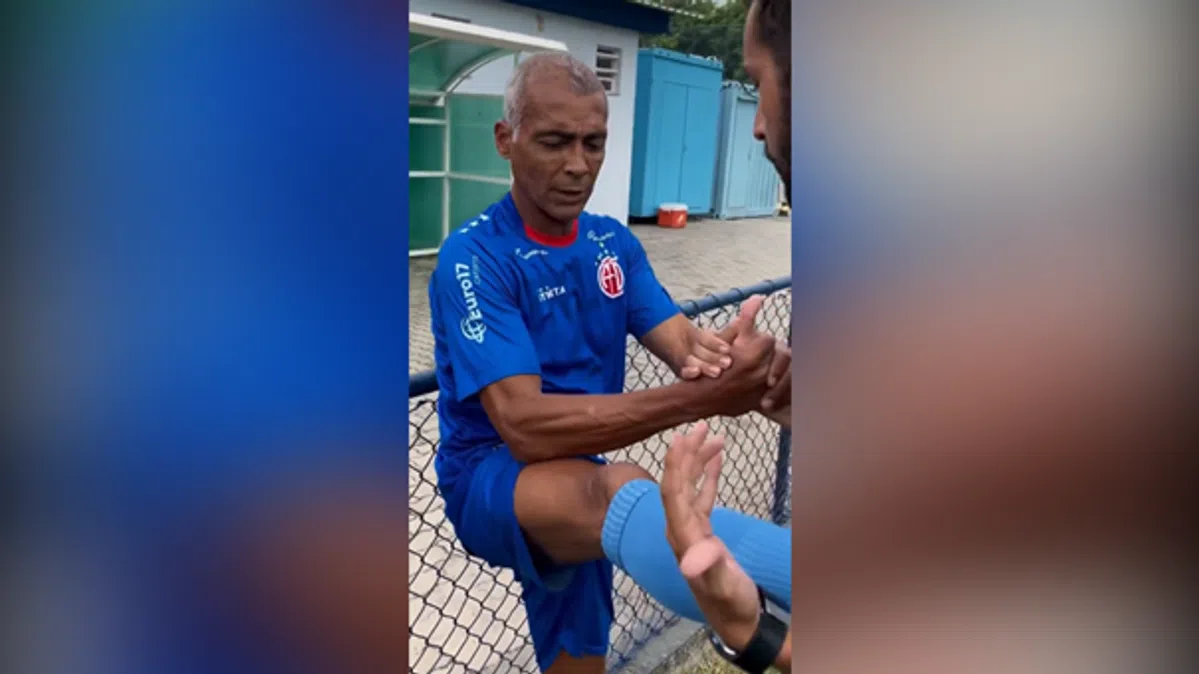 Kwaliteit kent geen tijd: 58-jarige Romário schiet met scherp op trainingsveld