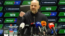 Thumbnail for article: Bosz schiet uit zijn slof: 'Menen jullie dit serieus? Hou eens op, zeg!"