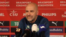 Thumbnail for article: Bosz krijgt lachers op zijn hand met Feyenoord-opmerking: 'M'n vrouw vroeg het'